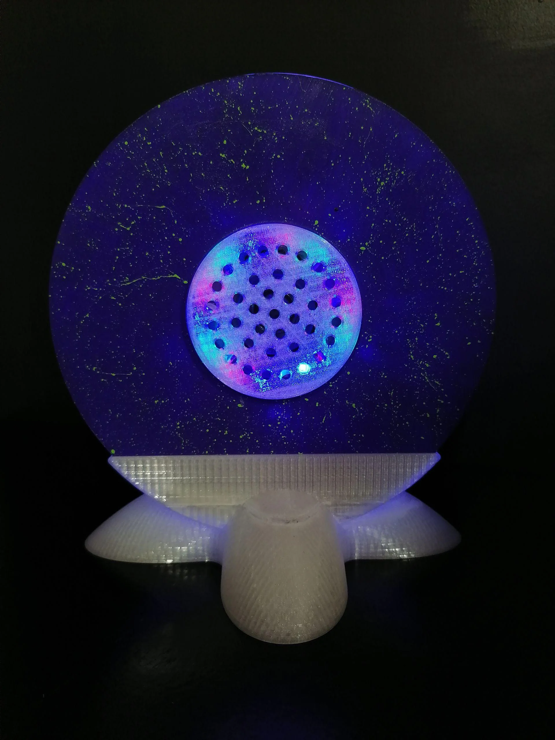 Upcycled DIY Bluetooth Speaker From an Empty 3D Filament Spool
